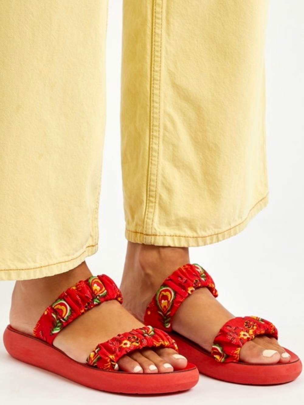 Funky nwt red Ancient Greek sandals in bandana print size 40